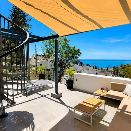 Arcadia With Sea Views דירה בנאלמדנה